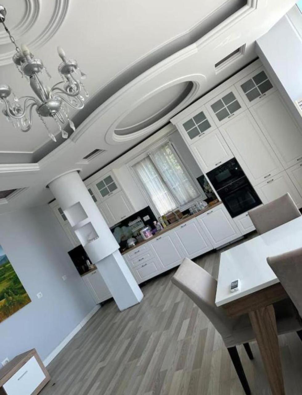 Kino Apartment Tirana Exterior photo