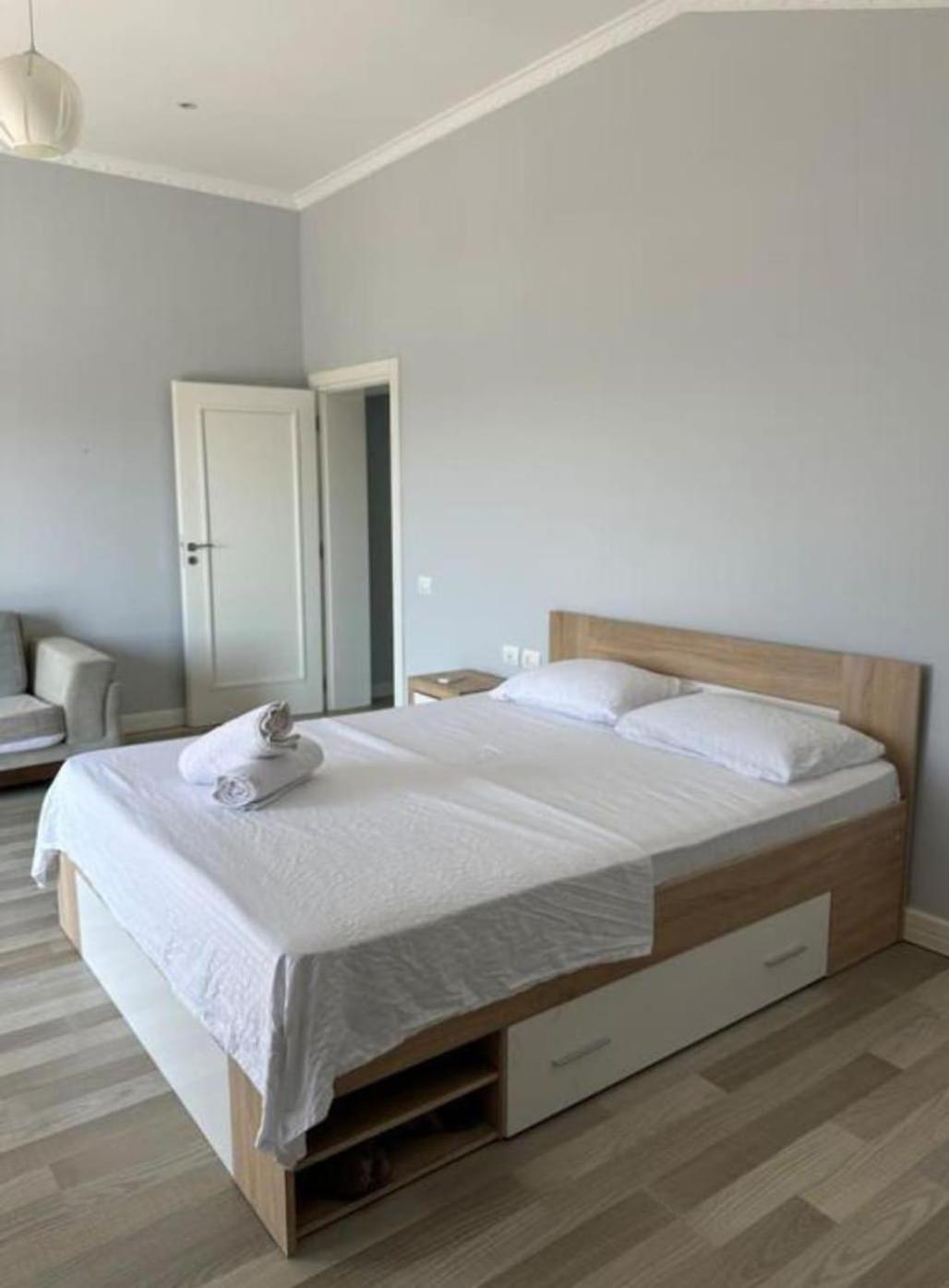 Kino Apartment Tirana Exterior photo
